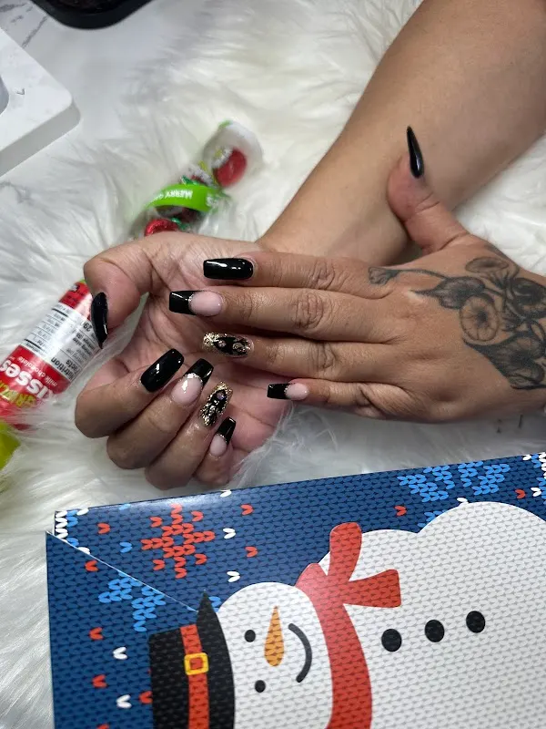 VIP Nails Studio — Nail salon in Riverview
